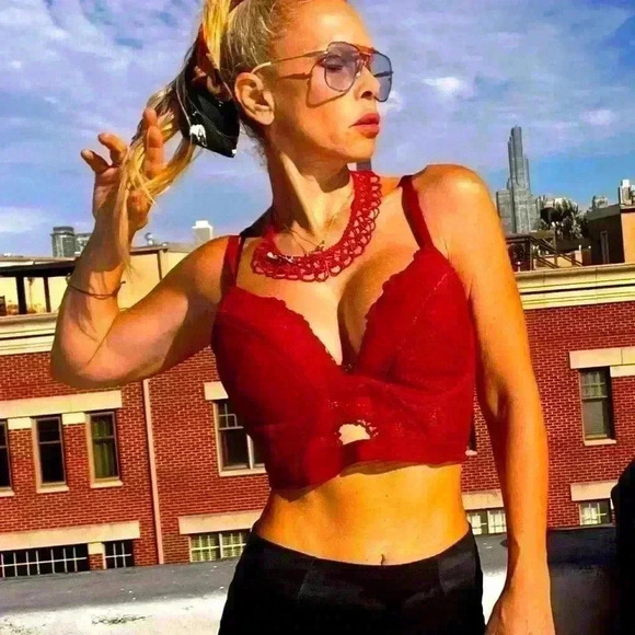 Victoria Secret red wine lined Demi Buste double size 34DD - Picture 1 of 2